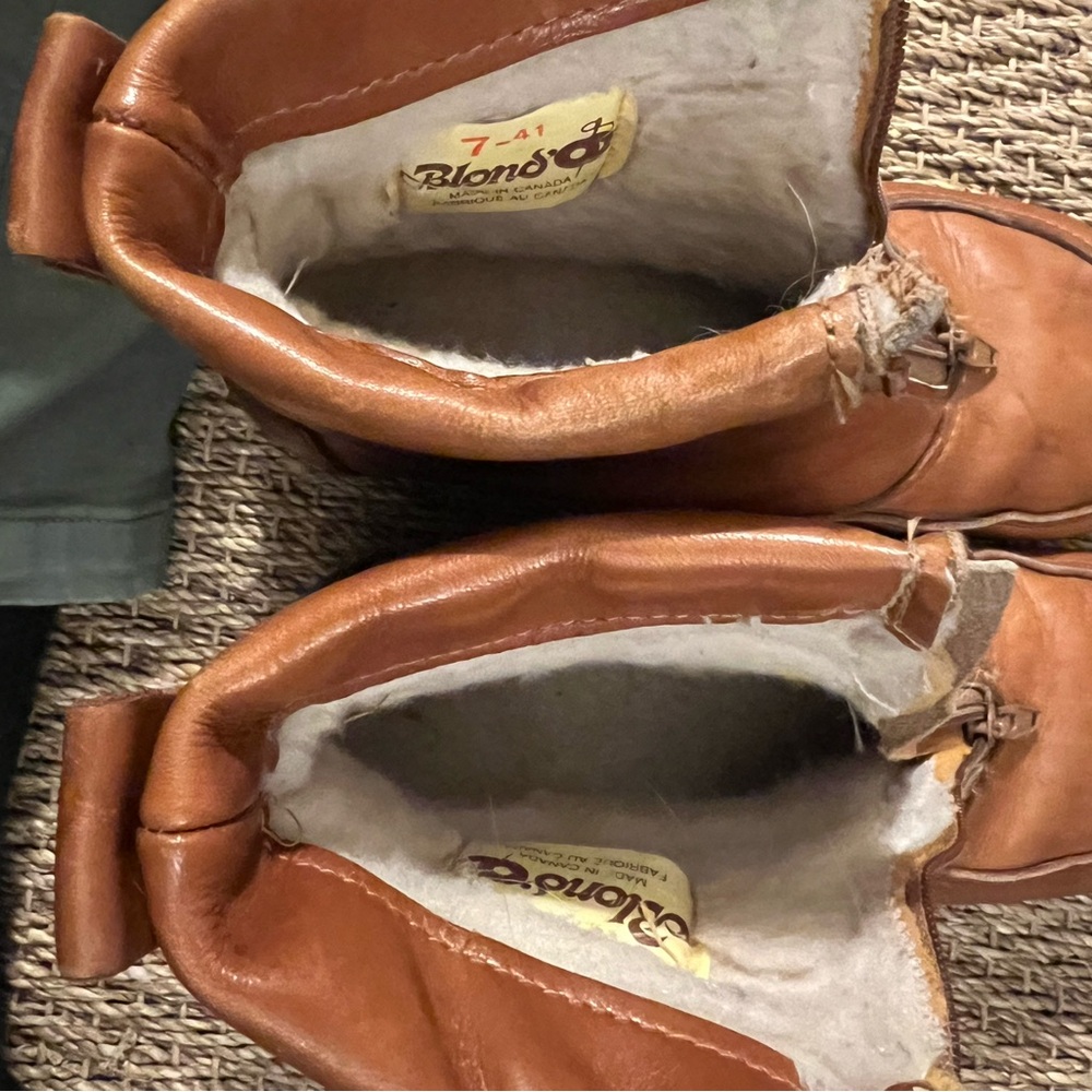 Vintage BLONDO Brown Leather Ankle Boots with Zipper - Picture 6 of 9